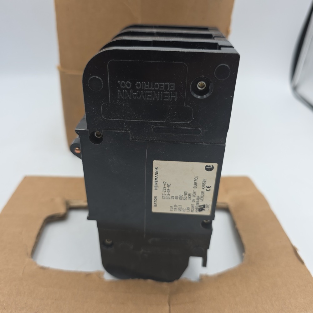 HH83XB446 Circuit Breaker Three Pole